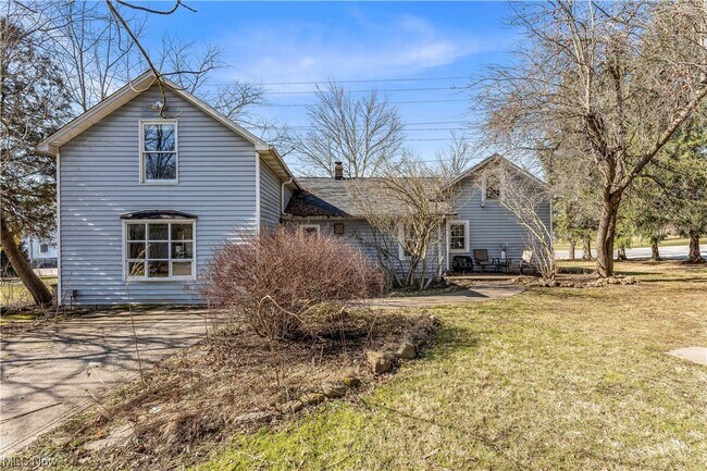 Building Photo - 10295 Stafford Rd