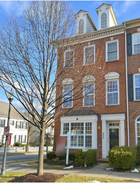 Primary Photo - 502 Bright Meadow Dr