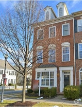 Building Photo - 502 Bright Meadow Dr