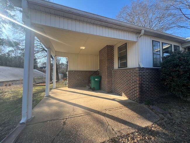 Foto del edificio - 8020 Hwy 43