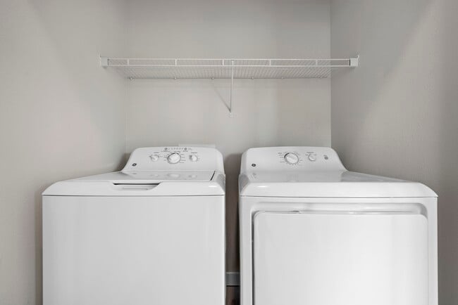 Building Photo - 19815 Kenswick Dr