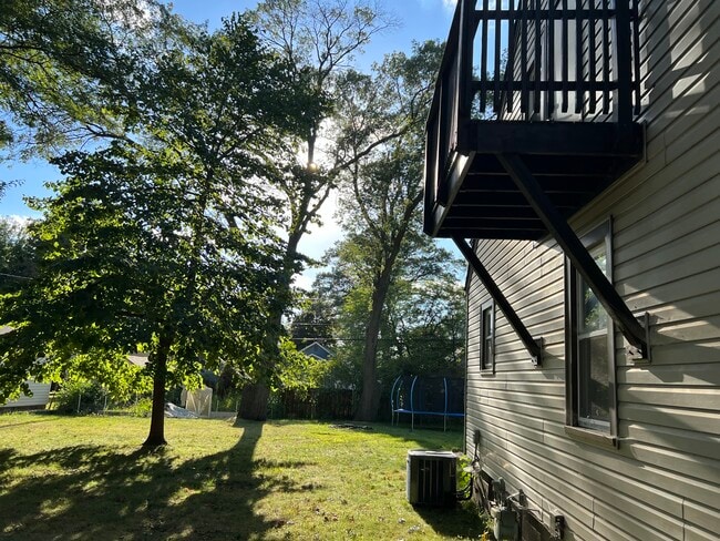 Foto del edificio - 836 Evergreen St