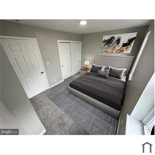 Foto del edificio - 4944 W Stiles St