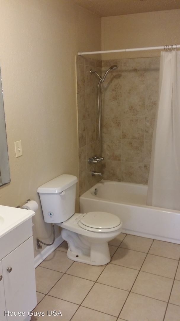 Foto del edificio - 3227 E 27th St