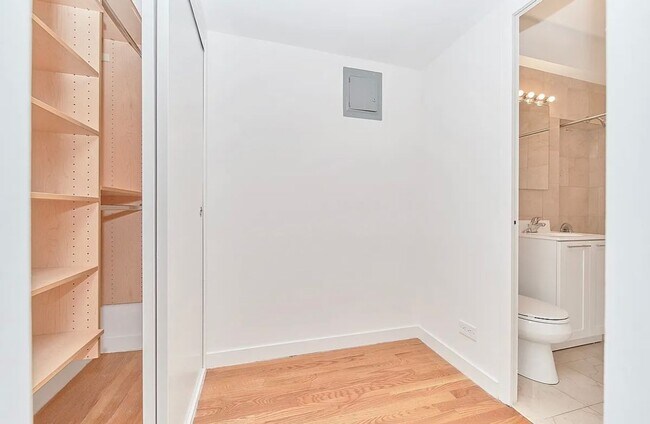 Building Photo - EAST 55 STREET