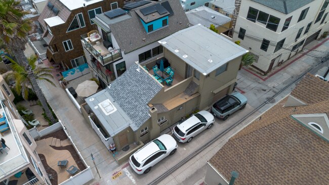 Foto del edificio - 717 Portsmouth Ct
