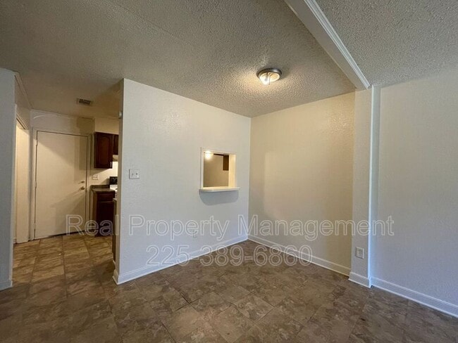 Foto del edificio - 750 Hospital Rd