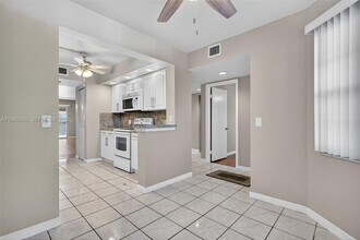 Building Photo - 12500 SW 5th Ct