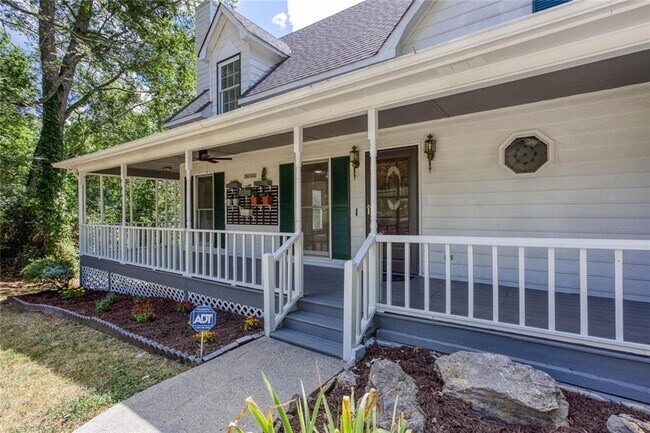 Building Photo - 512 Fieldwood Dr NW