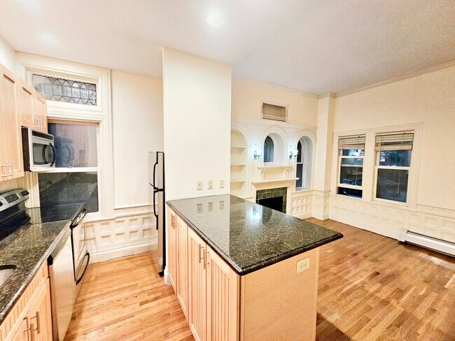 Foto del edificio - 197 Commonwealth Ave