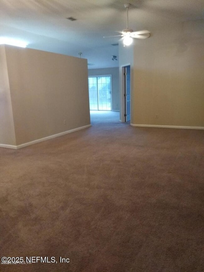 Building Photo - 12895 Bentwater Dr