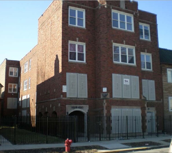 Primary Photo - 628-630 N Parkside Ave