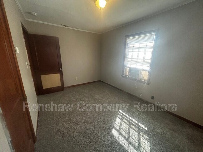 Foto del edificio - 138 Holland Ave