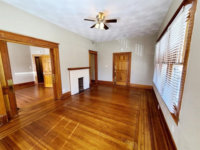 Photo - 2 Bedroom, 1 Bath in Munger Place! House