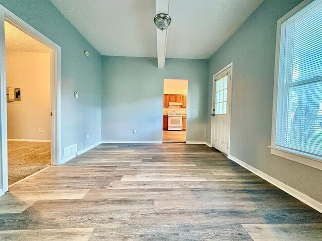 Foto del edificio - 919 S Logan St