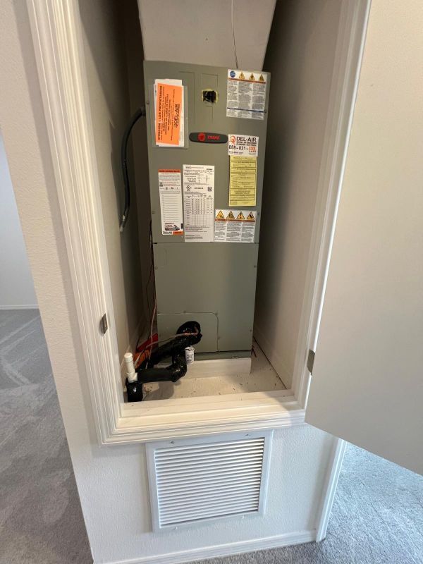 Building Photo - 1230 Wycliffe Wy