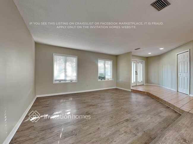 Building Photo - 9305 Pebble Creek Dr