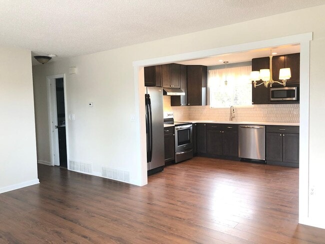 Building Photo - 6557 S Cody Way