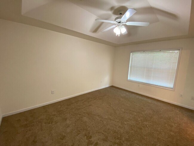 Building Photo - PRE-LEASING FOR AUGUST 2026!