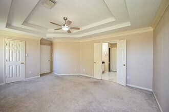 Building Photo - 4815 Knights Branch Dr