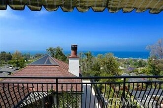 Building Photo - 760 Rembrandt Dr