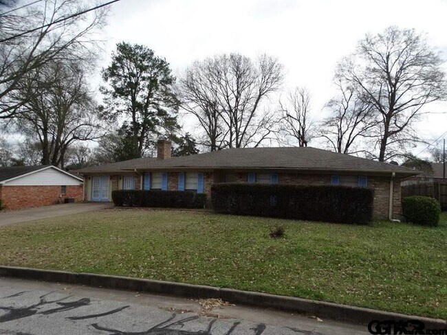 Foto del edificio - 1220 Brookshire Dr