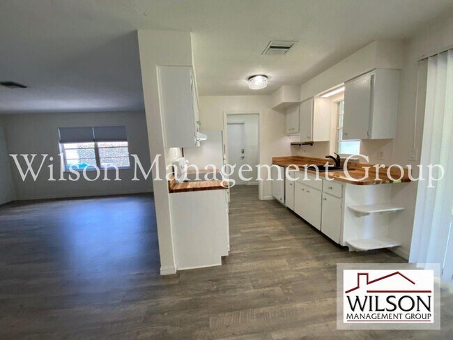 Building Photo - 2 br, 1 bath House - 631 Rugby Street