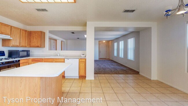 Building Photo - 4 br, 2 bath House - 7600 Briar Ridge Ave NW