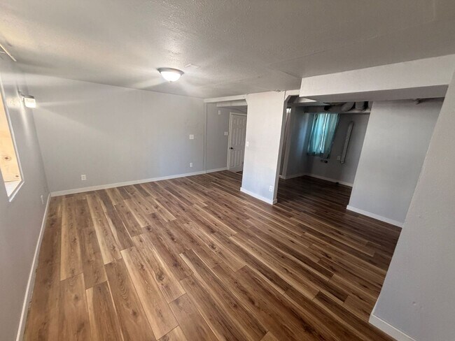 Foto del edificio - 1335 Crescent Ave