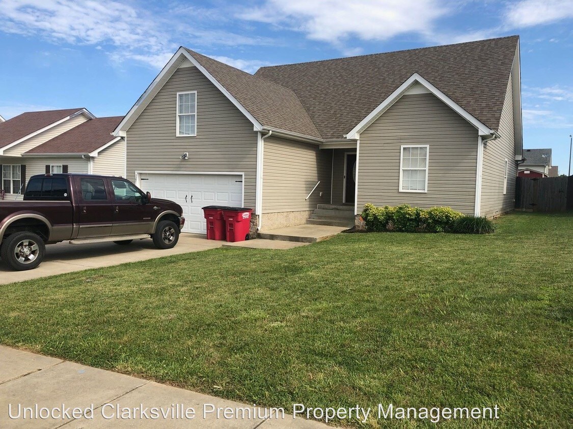 Foto principal - 3 br, 2 bath House - 527 Fox Trot Dr