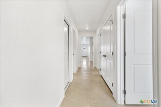 Building Photo - 1242 Lehmann Dr