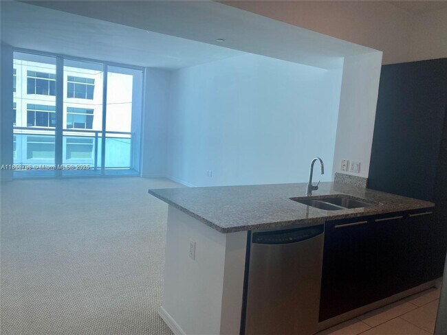 Foto del edificio - 950 Brickell Bay Dr