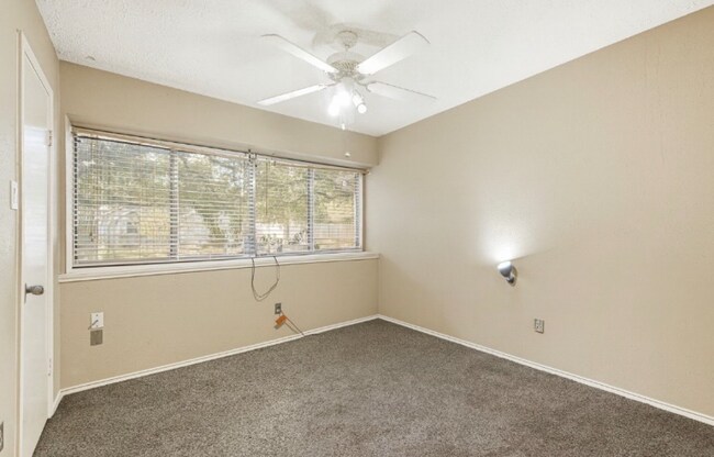 Building Photo - 19330 Evening Glen Dr