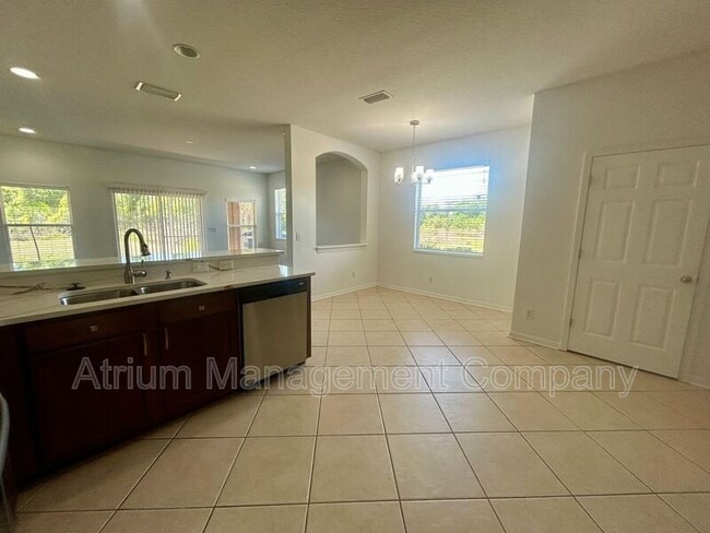 Building Photo - 12805 Avelar Manor Pl