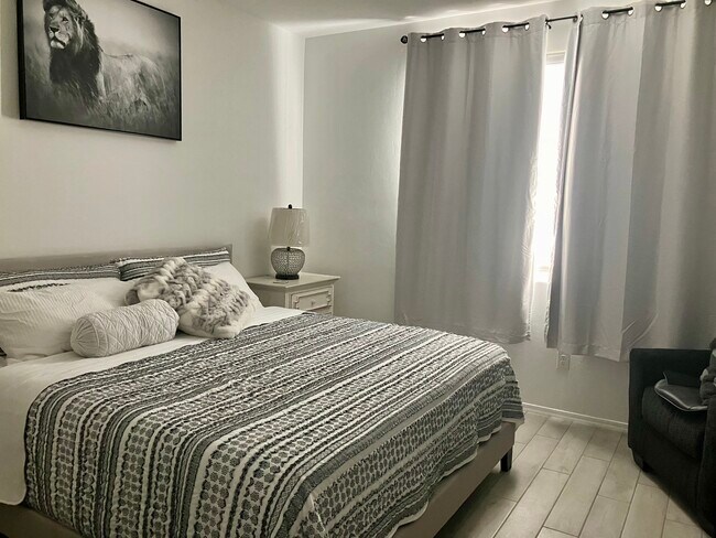 Master Bedroom - 33074 S Cannon Trl