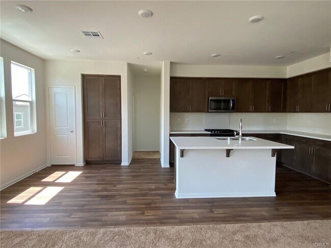 Building Photo - 7365 Solstice Pl