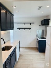 Building Photo - 1520 Meyer