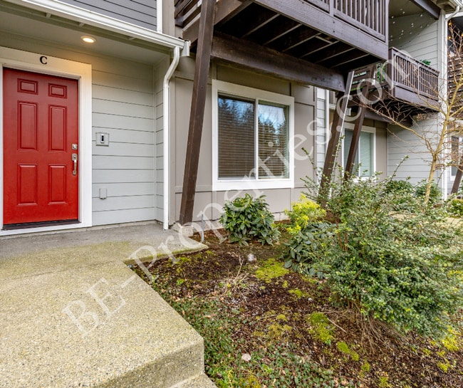 Foto del edificio - Beautiful 3 Bedroom 2.5 Bathroom Townhouse.