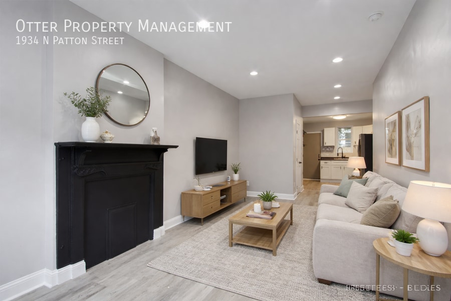 Photo - 1934 N Patton Street-