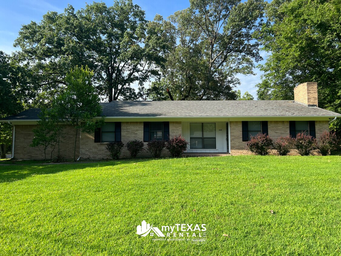 1424 Larkin Ave, Mount Pleasant, TX 75455 House Rental in Mount