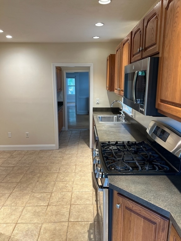 Building Photo - 78 Elson Rd