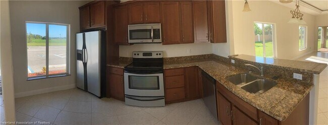 Foto del edificio - 1001 Coronado Ct