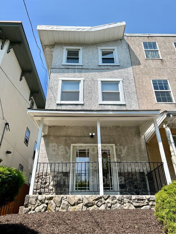 Building Photo - 412 N 32nd St