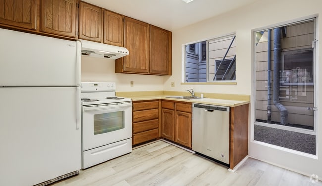 Building Photo - 358 3rd Ave