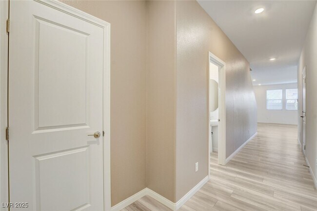 Building Photo - 5736 Remy Rain St