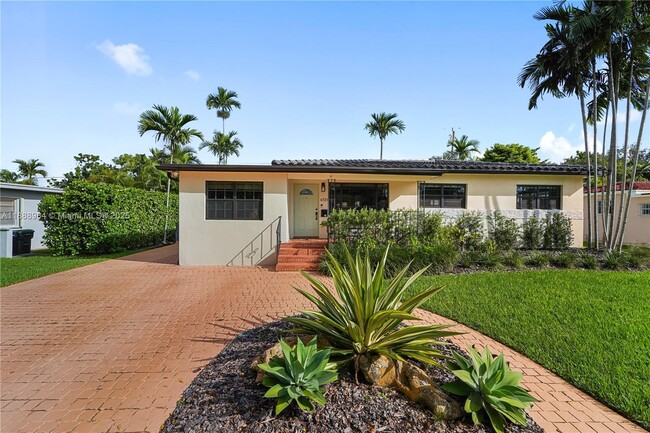 Foto del edificio - 6331 SW 18th St