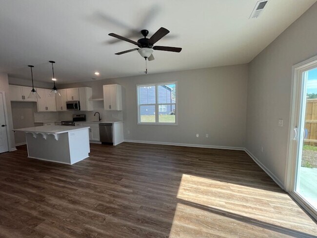 Foto del edificio - 8405 Paramount Point