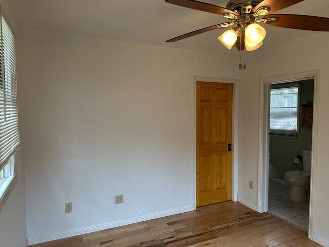 Foto del edificio - 600 Sand Hill Rd