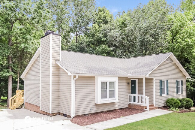 Building Photo - 1815 Rivertrace Point