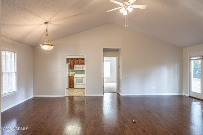 Building Photo - 22 La Quinta Loop